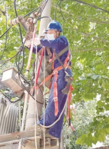 鋁合金緊線器參與鄭州供電搶修工作